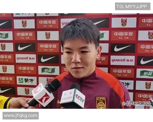 徐彬在U23亚洲杯中展现抢断技巧助力中国队晋级的精彩表现