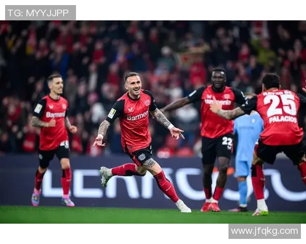 德甲强队连胜榜首坚挺，谁与争锋？