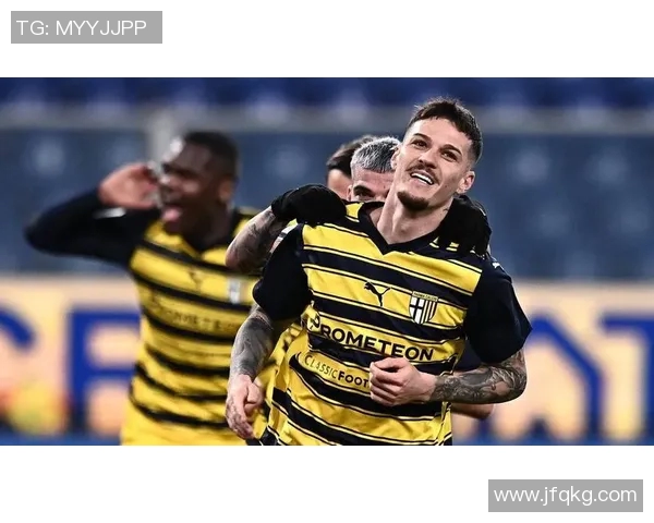 国际米兰豪购巴萨前锋，剑指意甲冠军：蓝黑军团雄心勃勃